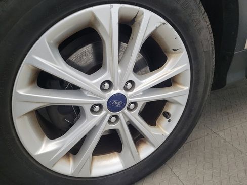 Used 2018 Ford Escape SEL image 31