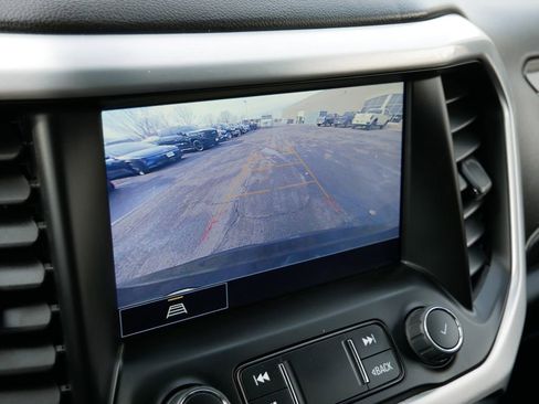 Used 2023 GMC Acadia SLT image 26