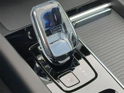 Used 2026 Volvo XC60 B5 Ultra w/ Protection Package Premier image 31