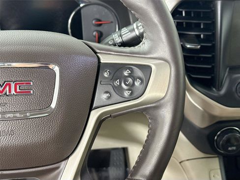 Used 2018 GMC Acadia Denali w/ Technology Package image 18