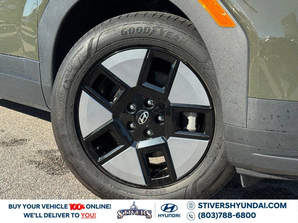 Used 2024 Hyundai Santa Fe SEL FWD image 4