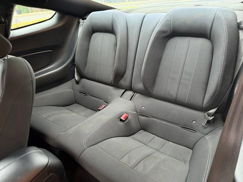 Used 2019 Ford Mustang GT RWD image 17