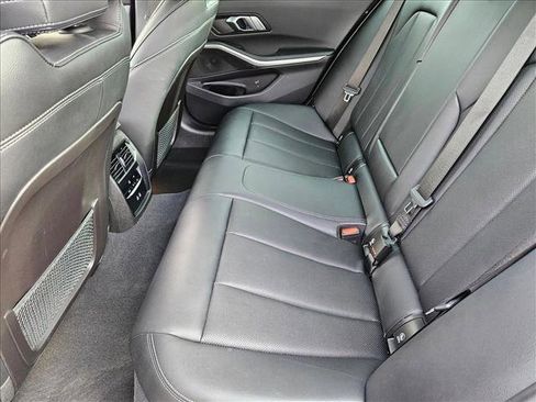 Used 2023 BMW 330i Sedan w/ M Sport Package image 15
