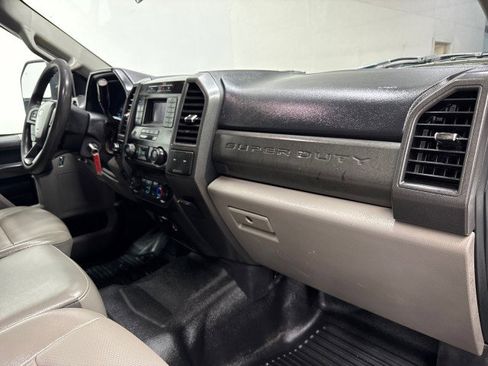 Used 2021 Ford F250 XL w/ Power Equipment Group image 20