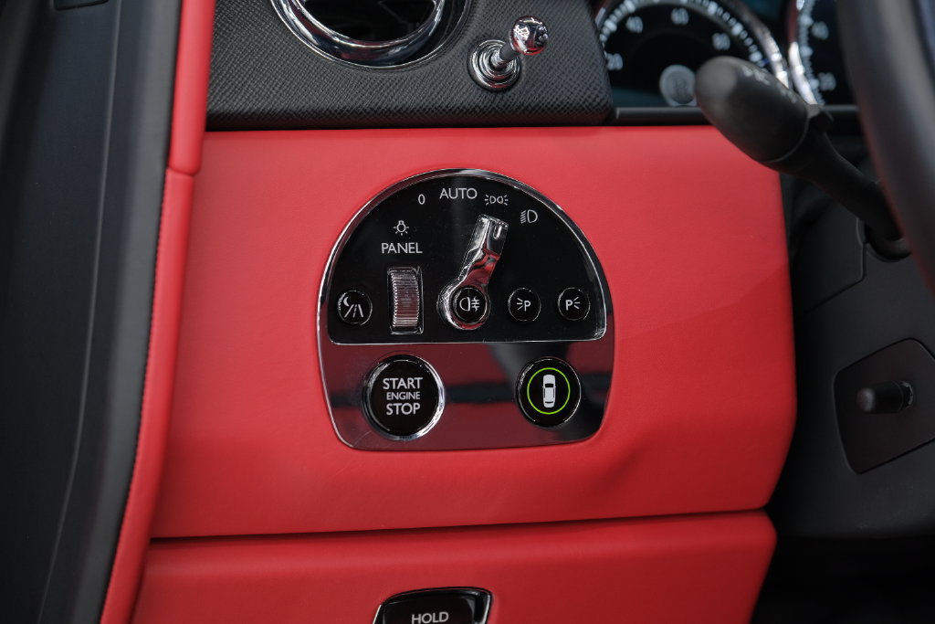 Used 2022 Rolls-Royce Cullinan AWD/4WD image 40