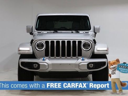 Used 2023 Jeep Wrangler Unlimited Sahara AWD/4WD image 2
