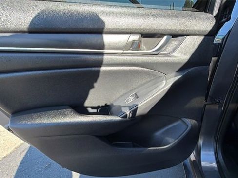 Used 2020 Honda Accord LX image 14