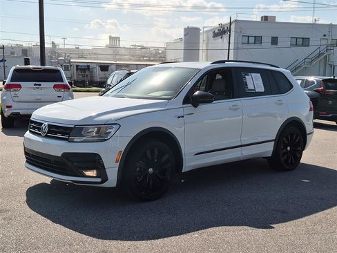 Used 2021 Volkswagen Tiguan SE R-Line FWD image 7
