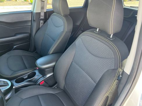 Used 2015 Kia Soul + FWD image 14