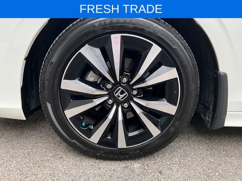 Used 2024 Honda Civic EX image 30