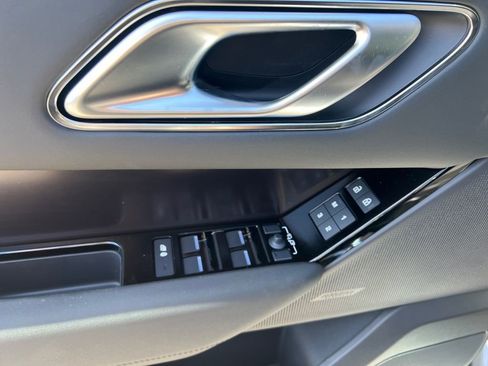 New 2026 Land Rover Range Rover Velar Dynamic SE image 14