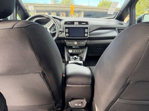 Used 2025 Nissan Leaf SV Plus image 29