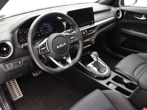 Used 2024 Kia Forte GT-Line w/ GT-Line Premium Package image 14