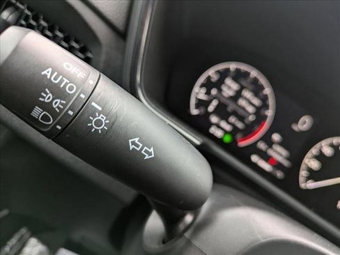 Used 2025 Honda CR-V LX image 16