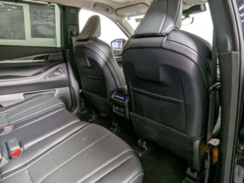 Used 2023 INFINITI QX60 Luxe w/ Performance Audio Package image 41