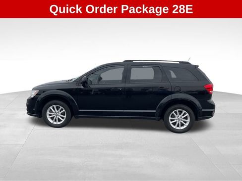 Used 2015 Dodge Journey SXT w/ Flexible Seating Group image 2