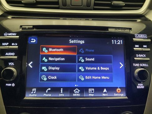Used 2018 Nissan Murano SV FWD image 25