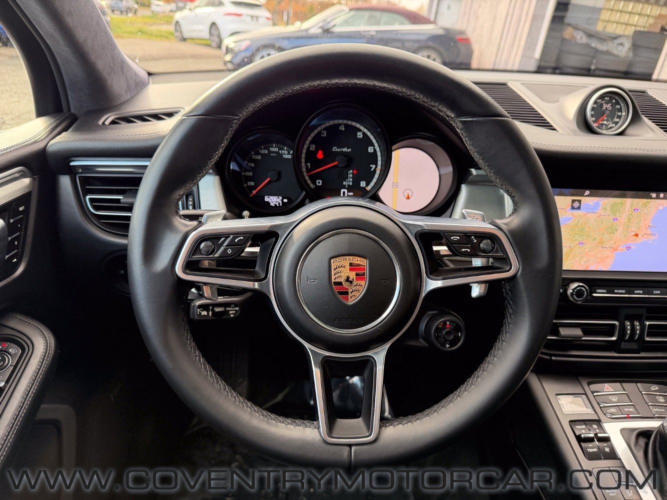 Used 2020 Porsche Macan Turbo AWD/4WD image 37