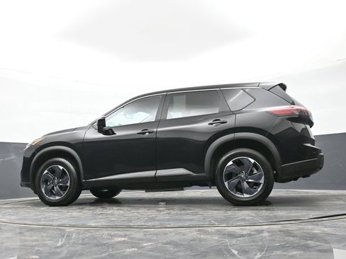 Used 2024 Nissan Rogue SV AWD/4WD image 39
