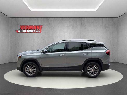 Used 2024 GMC Terrain SLT AWD/4WD image 5