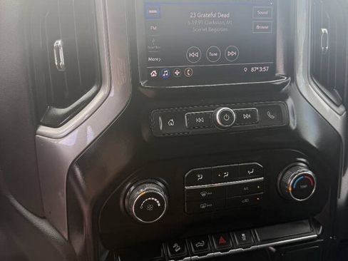 Used 2020 Chevrolet Silverado 1500 Custom Trail Boss w/ Custom Convenience Package AWD/4WD image 14