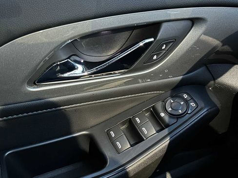 Used 2023 Chevrolet Traverse LT w/ LPO, Floor Liner Package image 34