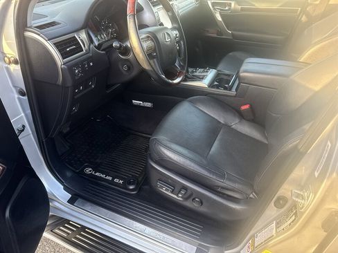 Used 2015 Lexus GX 460 Luxury image 11