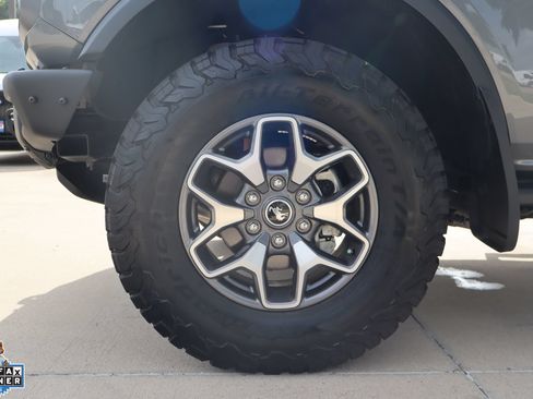 Certified 2024 Ford Bronco Badlands AWD/4WD image 10