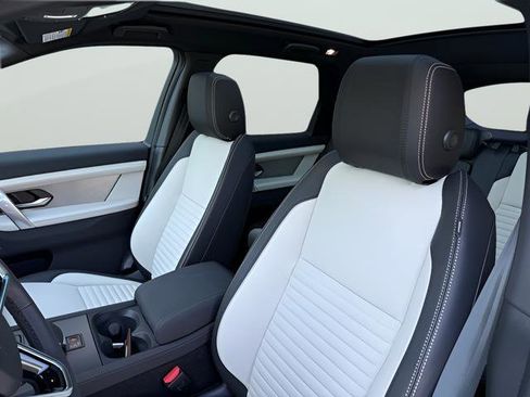 New 2026 Land Rover Discovery Sport Landmark AWD/4WD image 15