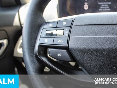 Used 2025 Kia K4 FWD image 25