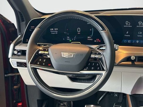 New 2026 Cadillac Vistiq Luxury w/ LPO, Floor Liner Package AWD/4WD image 5