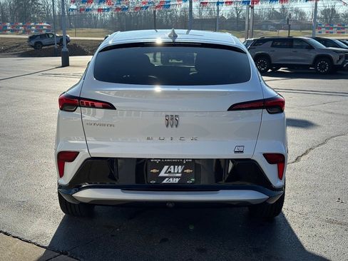 Used 2025 Buick Envista Sport Touring image 6