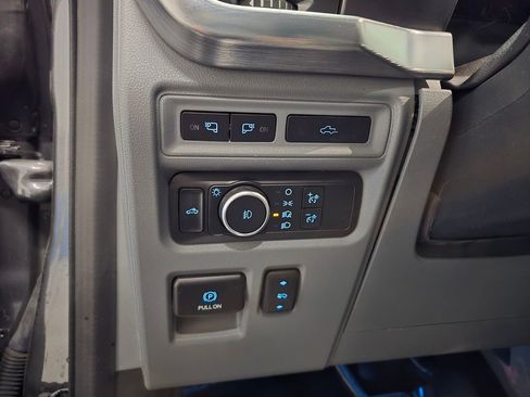 Used 2021 Ford F150 Lariat w/ Equipment Group 502A High image 32