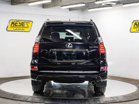 Used 2023 Lexus GX 460 w/ Black Line Special Edition AWD/4WD image 3