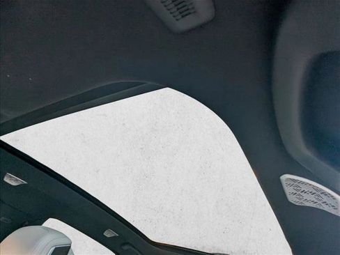 Certified 2023 BMW 760i xDrive w/ Executive Package image 16