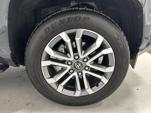 Used 2026 Toyota 4Runner Limited AWD/4WD image 61