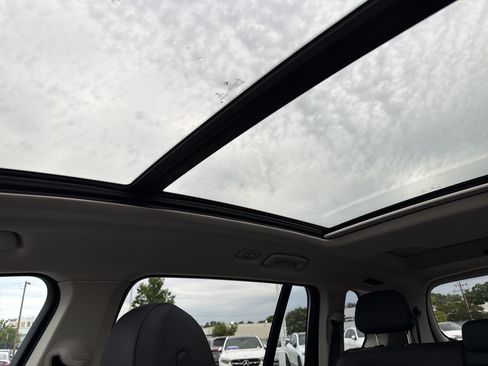 Used 2020 BMW X7 xDrive40i w/ Cold Weather Package AWD/4WD image 28