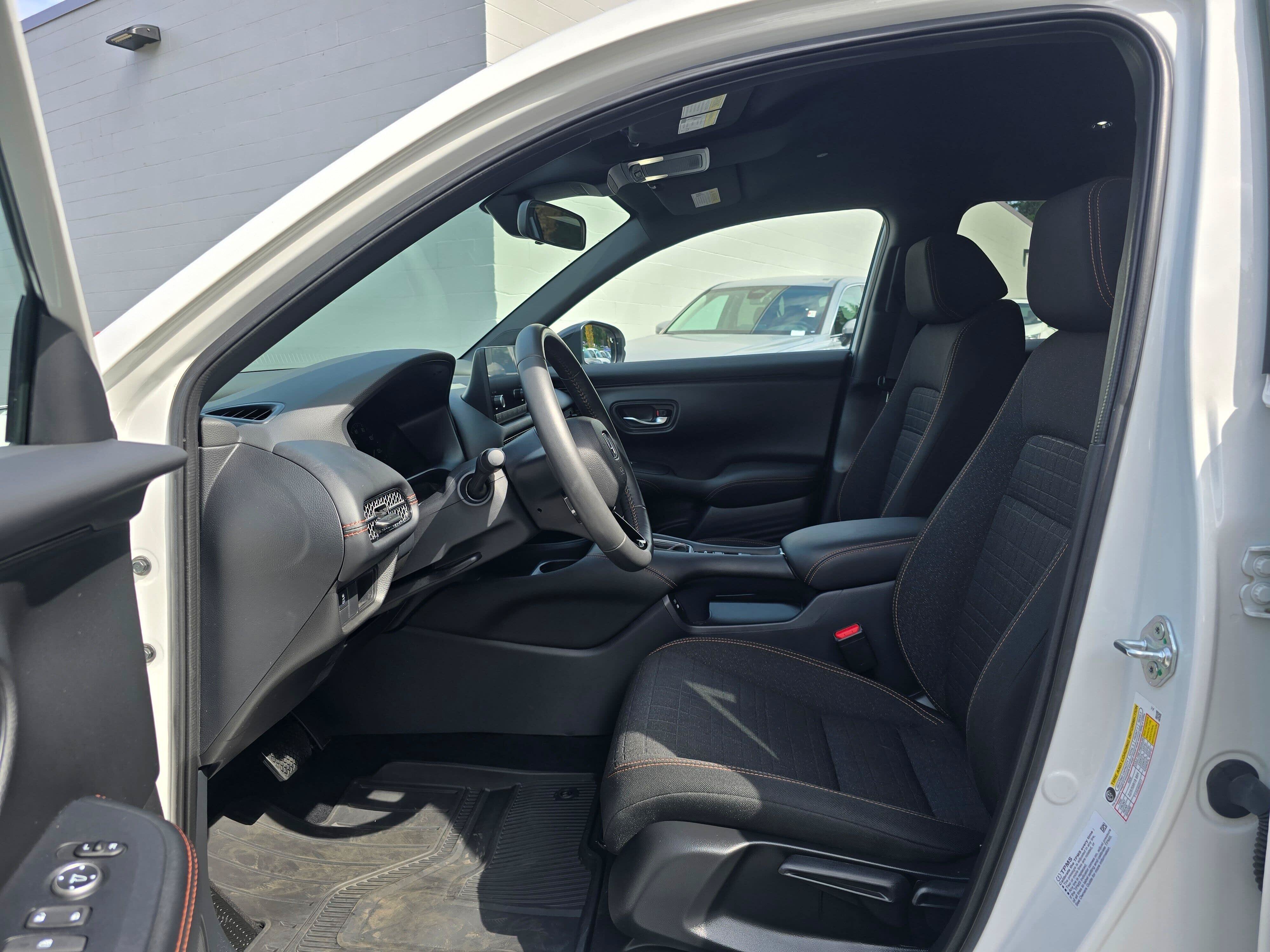 Used 2024 Honda HR-V Sport image 18