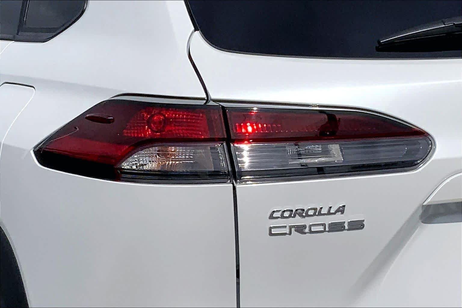 New 2026 Toyota Corolla Cross LE FWD image 14