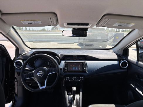 Used 2025 Nissan Versa SV FWD image 30
