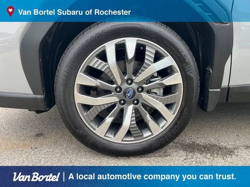 Certified 2025 Subaru Forester Touring AWD/4WD image 9
