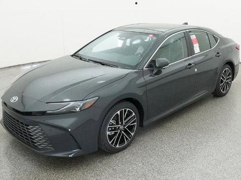 New 2026 Toyota Camry XLE image 1