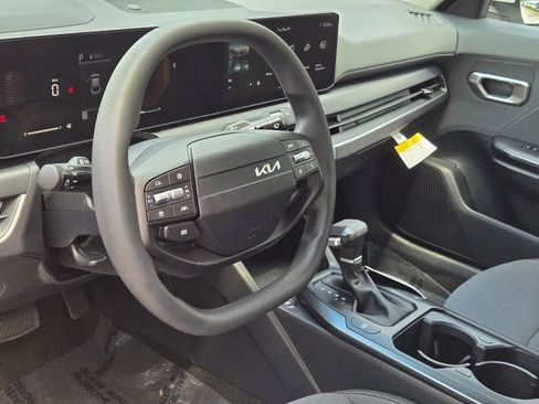 New 2026 Kia K4 FWD image 17