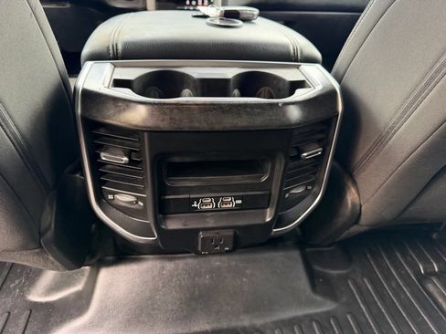 Used 2019 RAM 1500 Big Horn AWD/4WD image 22