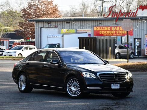 Used 2018 Mercedes-Benz S 560 4MATIC Sedan image 1