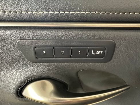 Used 2019 Lexus ES 350 w/ Premium Package FWD image 17