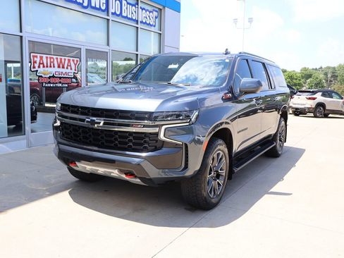 Used 2021 Chevrolet Suburban Z71 AWD/4WD image 6