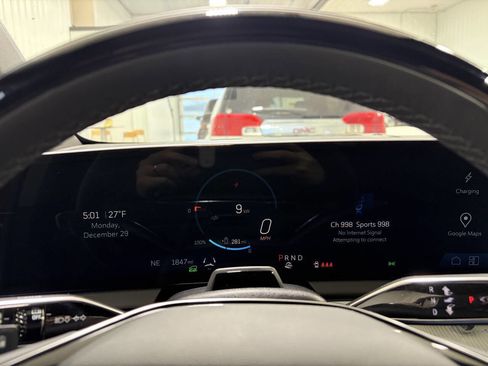 Used 2025 Cadillac Optiq Luxury 1 w/ LPO, Floor Liner Package image 16