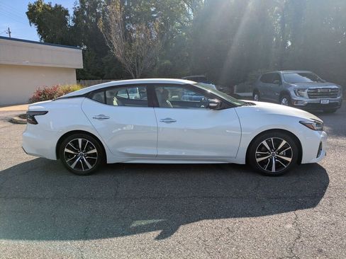 Used 2023 Nissan Maxima SV w/ Floor Mat Group image 8