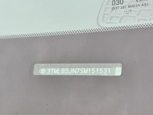 Certified 2025 Toyota Tacoma SR5 image 30